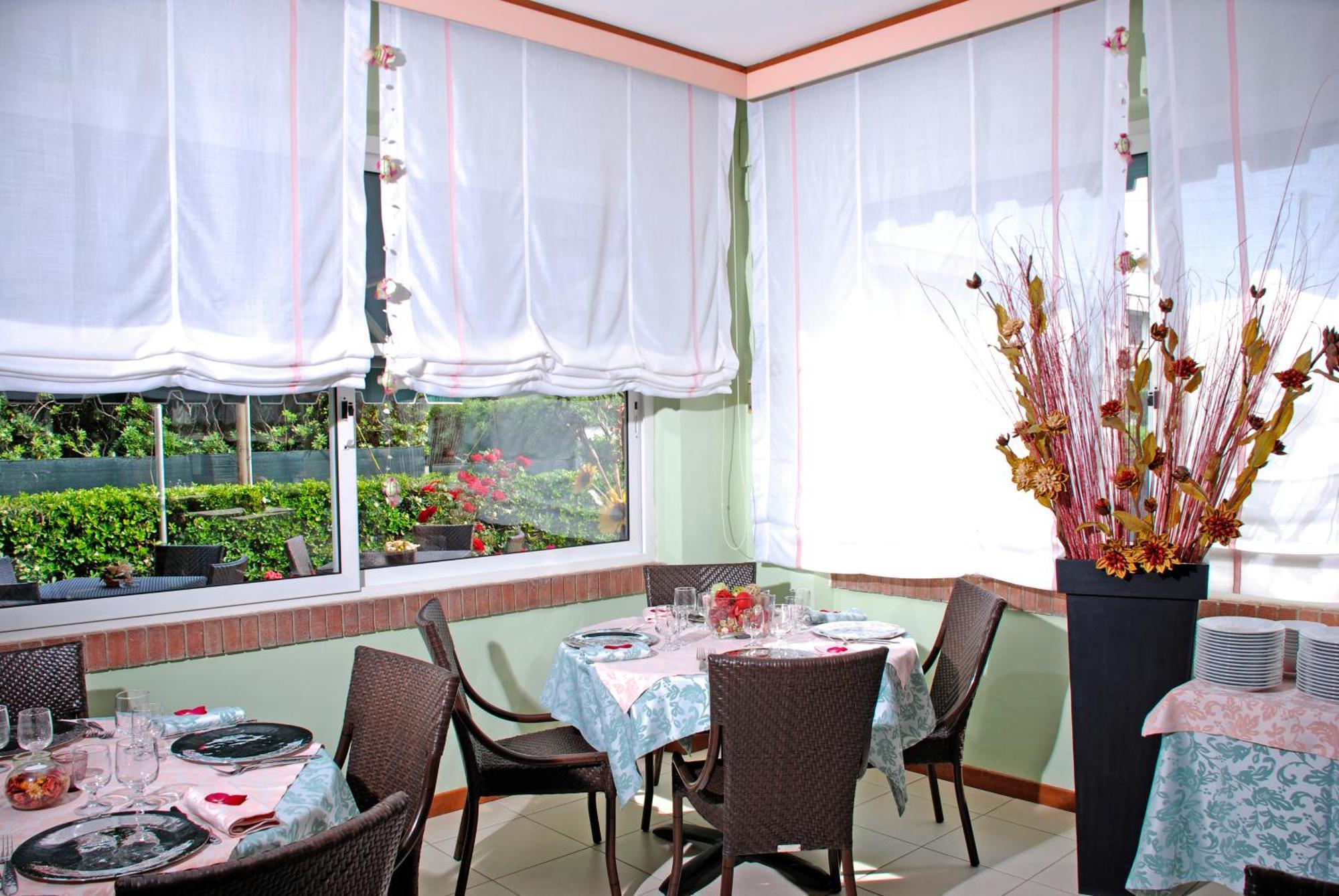 Hotel Michela 3*